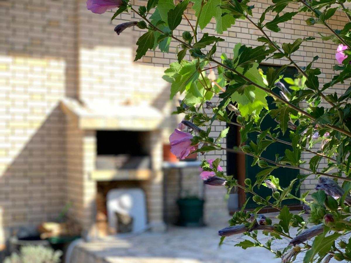 Holiday Home Bratica Ulcinj Exterior photo